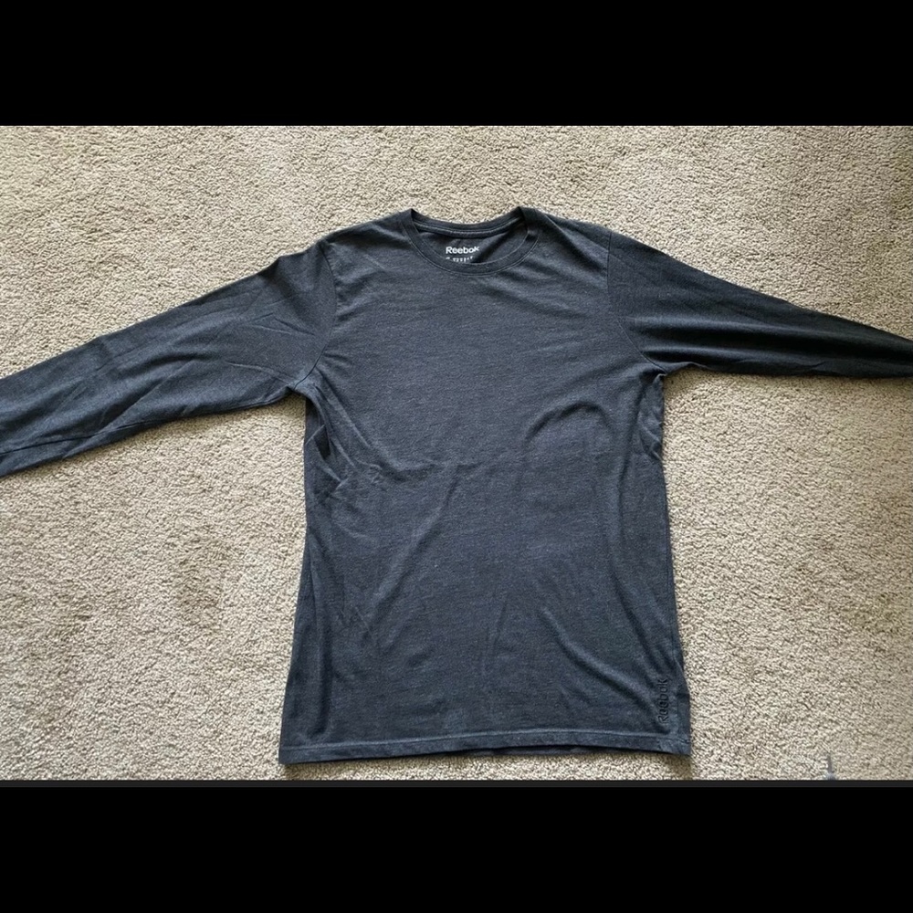3 Small Long sleeve shirts. Gap Reebok. Green Gray